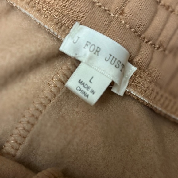 Cropped hoodie and shorts set - Picture 4 of 7